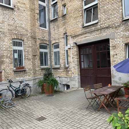 Appartement "Nina"Im Dachgeschoss, Inklusive Parkplatz Halle  المظهر الخارجي الصورة